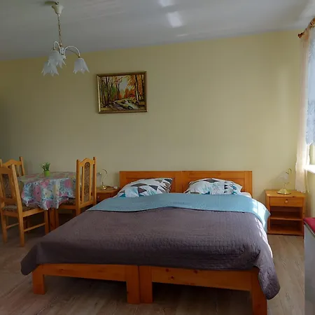 Penzion Dworek Pod Kasztanami - Stadnina Koni, Staw Zarybiony 3*