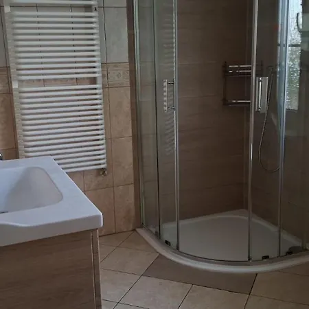 Pensión Dworek Pod Kasztanami 3*